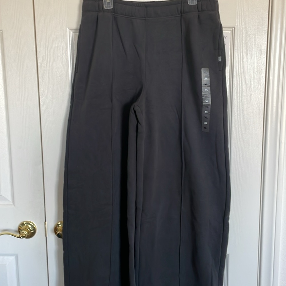 Cotton On Body Dark Gray Fleece Pants - Picture 2 of 13